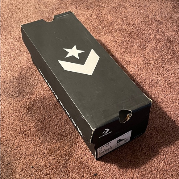 Stylish White High-Top Women's Sneakers - Picture 6 of 6